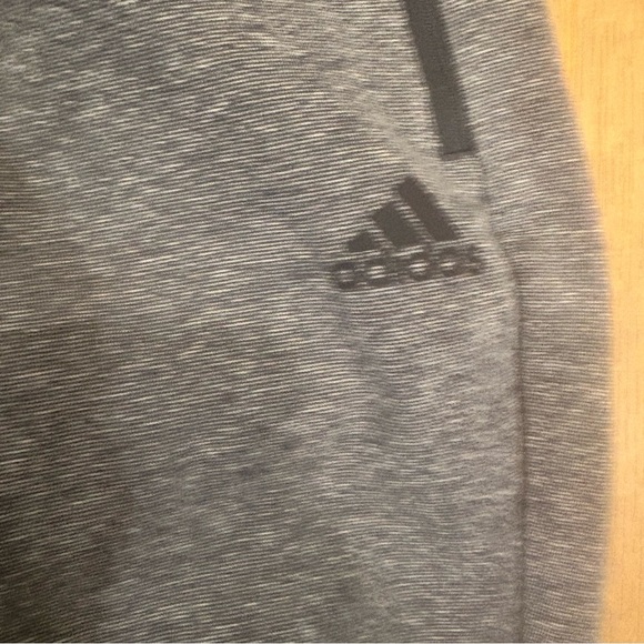 Adidas $60 Must Haves Versatility Tapered Joggers Gray Marl XS EUC - Picture 4 of 8